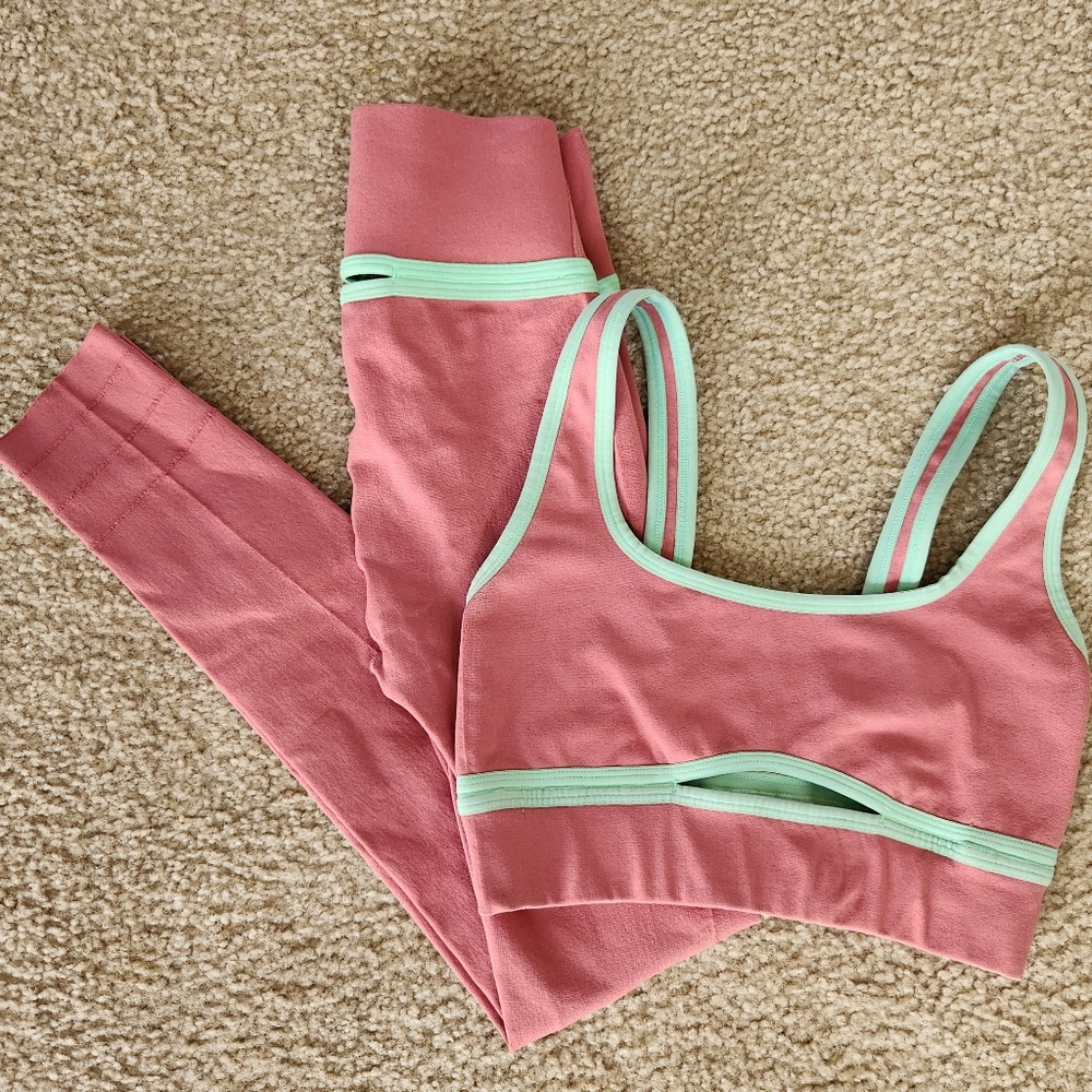 Fabletics High Waisted Sculpknit Cut Out back leggings and bra